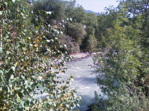 Осетия, горная река Осетия, горная река
